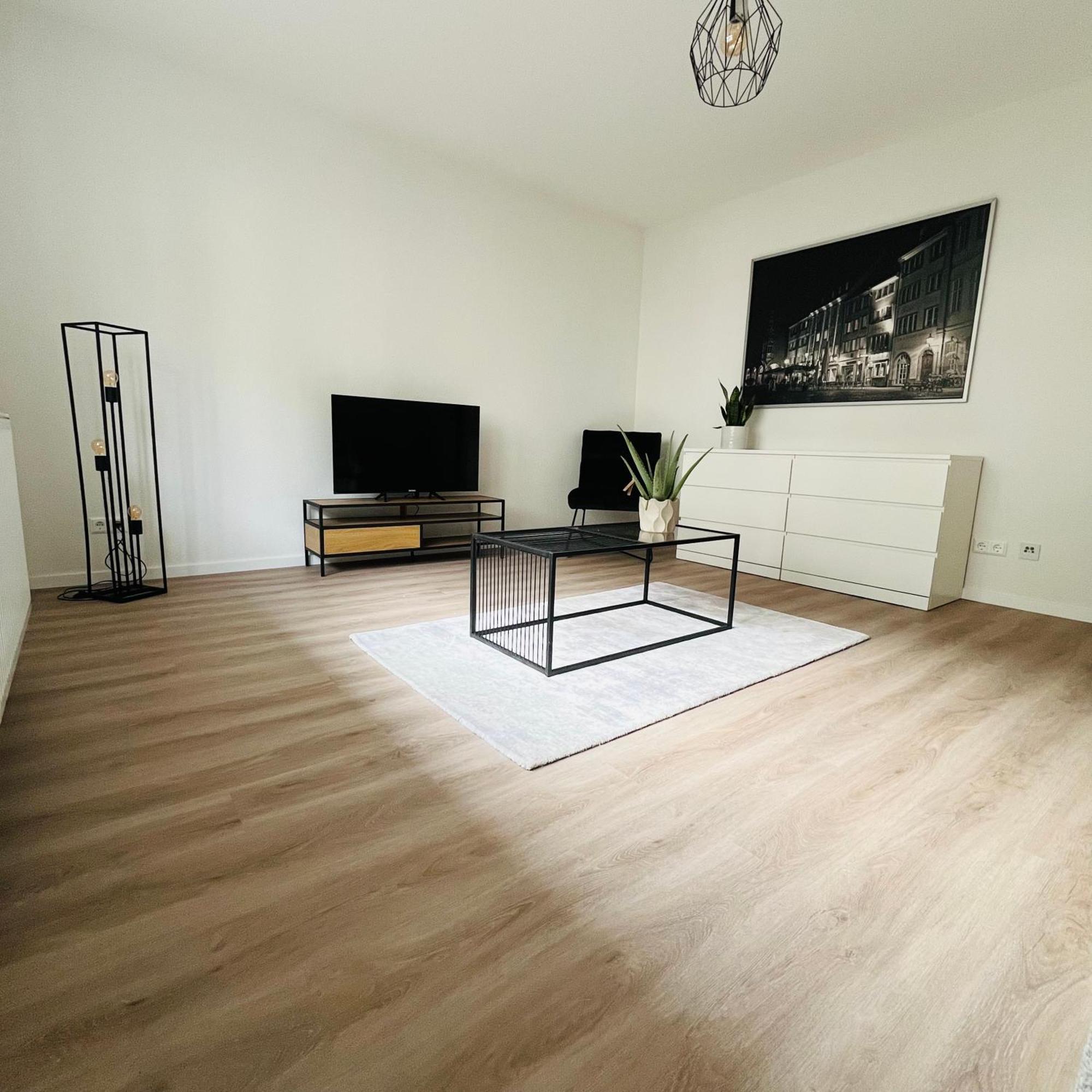 Black Forest City Apartment Mit Kostenlosem Parkplatz Freiburg im Breisgau Eksteriør billede